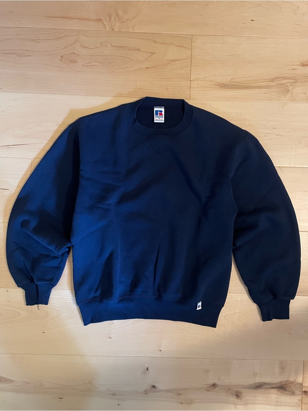 90s Russell Sweatshirt in Navy Blue (M)